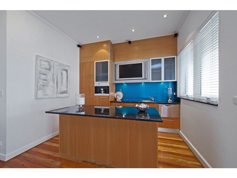 137 Esplanade, Henley Beach South SA 5022