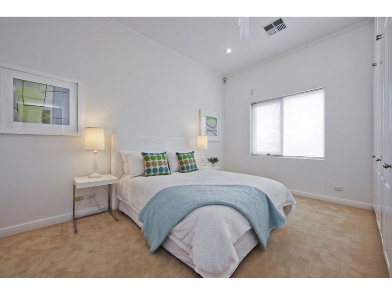 137 Esplanade, Henley Beach South SA 5022