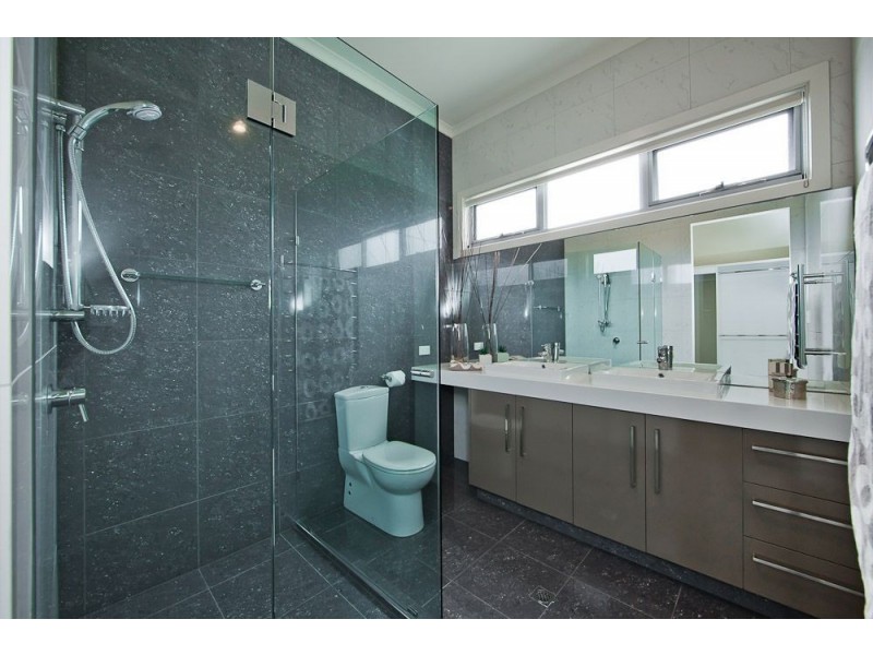 36 Seaview Road, West Beach SA 5024