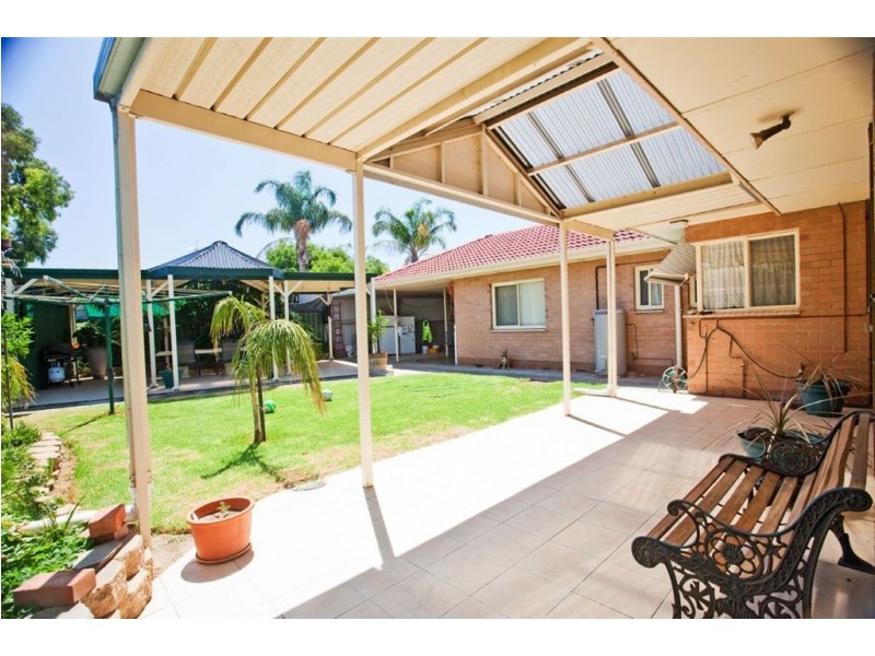 12 Egras Avenue, Fulham Gardens SA 5024