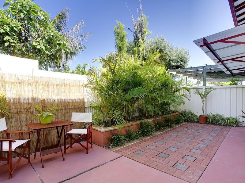 2/9a Clark Terrace, Seaton SA 5023