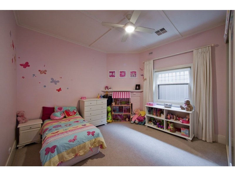 154 Seaview Road, Henley Beach South SA 5022