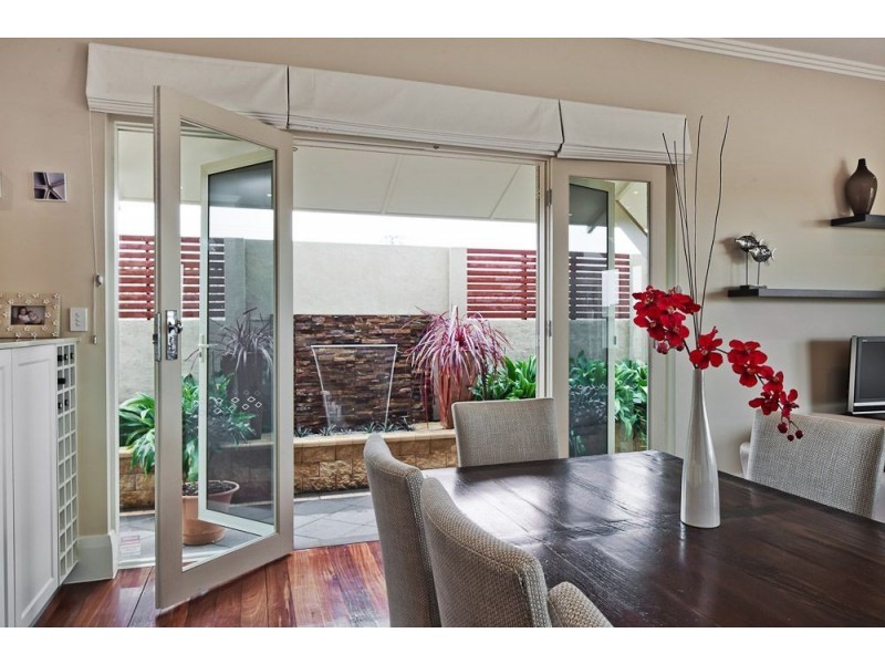 154 Seaview Road, Henley Beach South SA 5022