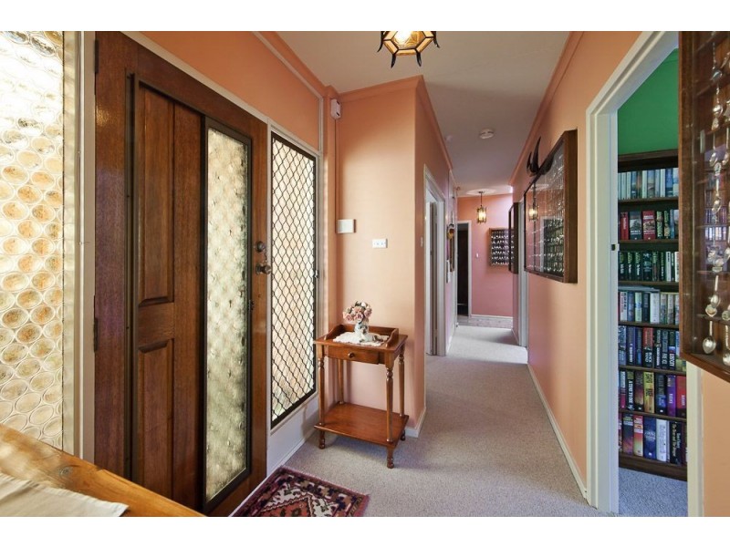 7 Leabrook Drive, Para Hills SA 5096