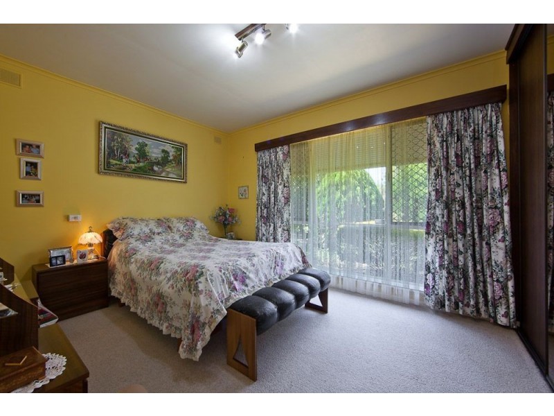7 Leabrook Drive, Para Hills SA 5096
