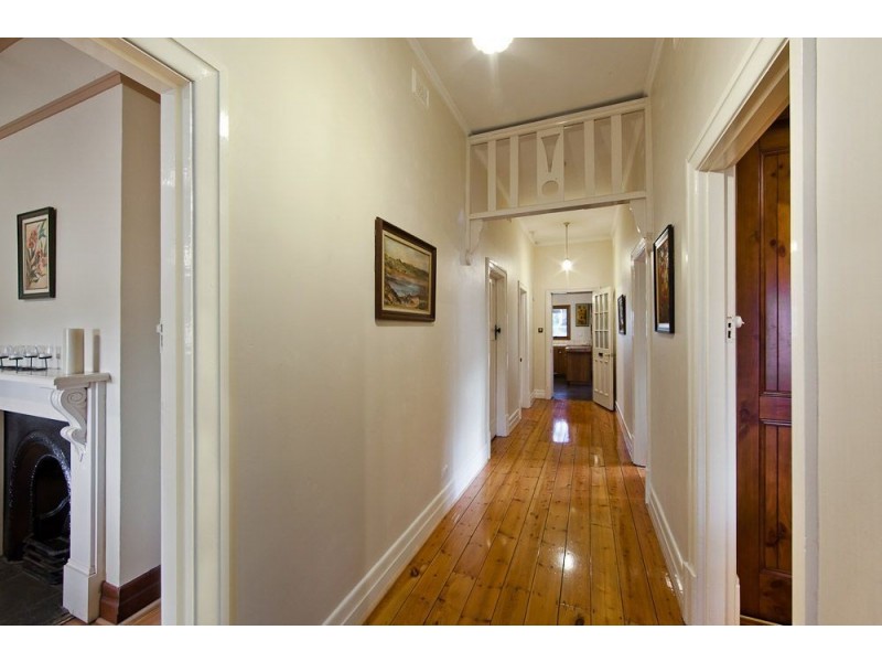 8 Farr Street, Woodville North SA 5012