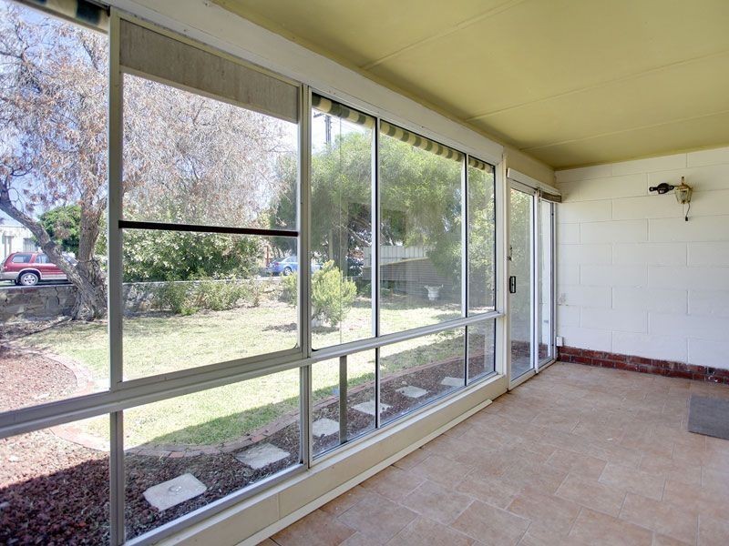 16 Sanderson Street, Peterhead SA 5016