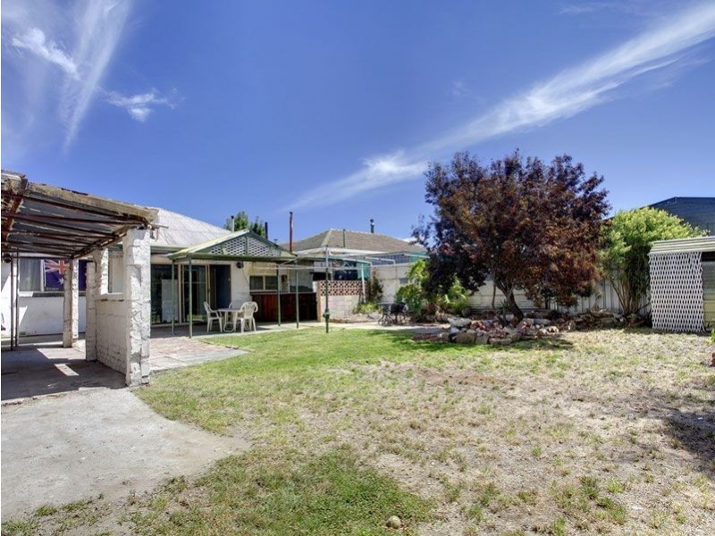 16 Sanderson Street, Peterhead SA 5016