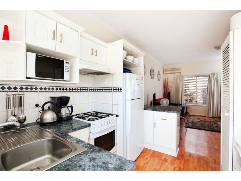 3/172 Seaview Road, Henley Beach South SA 5022