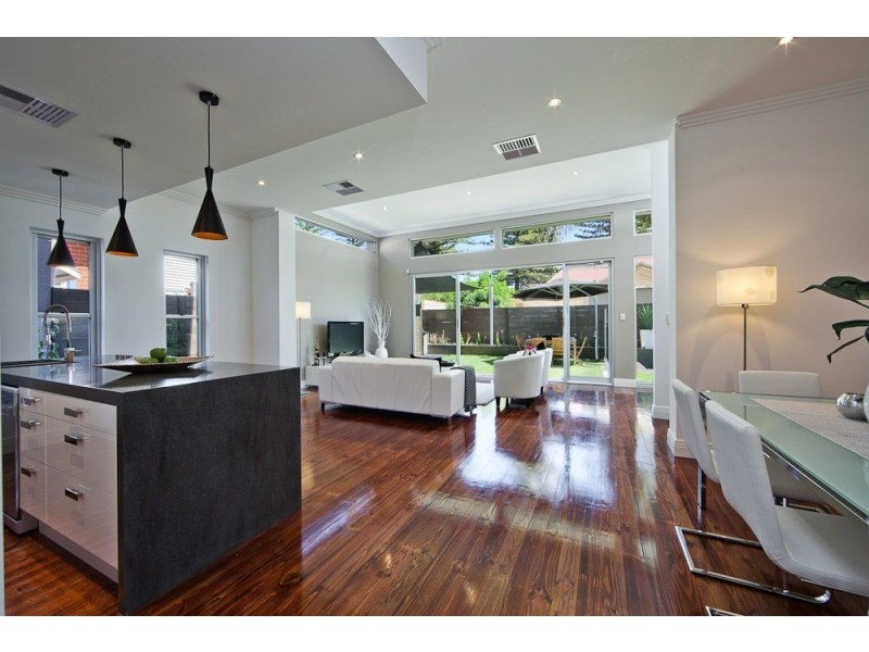 7 East Terrace, Henley Beach SA 5022