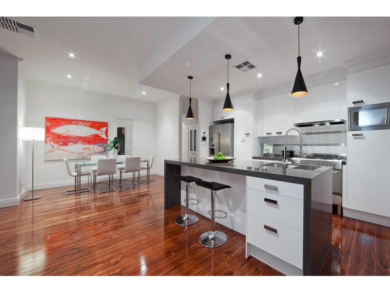 7 East Terrace, Henley Beach SA 5022