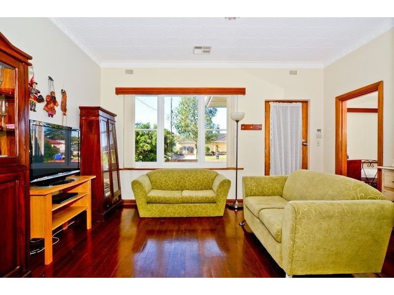 9 Morley Road, Seaton SA 5023