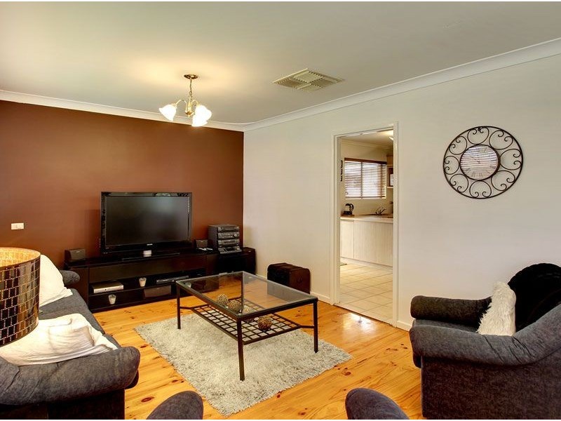 4 Niblic Court, Grange SA 5022