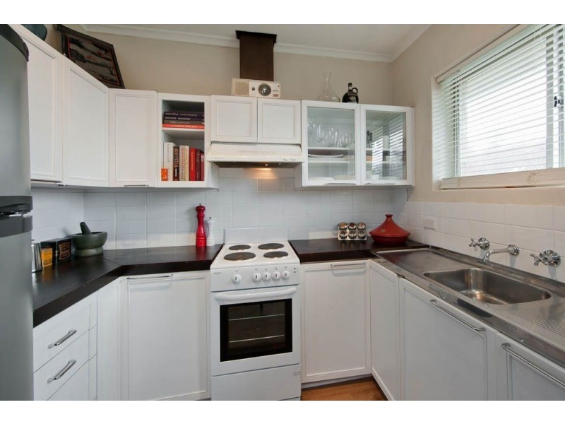 14/5A Henley Beach Road, Henley Beach South SA 5022