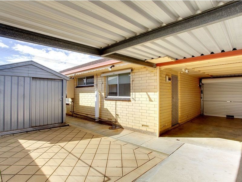 2/9 Angley Avenue, Findon SA 5023