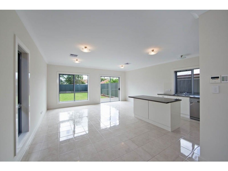 13a Centre Street, Largs Bay SA 5016