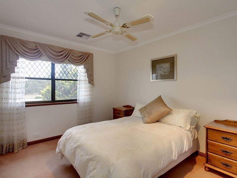 13 Waikiki Court, West Lakes SA 5021