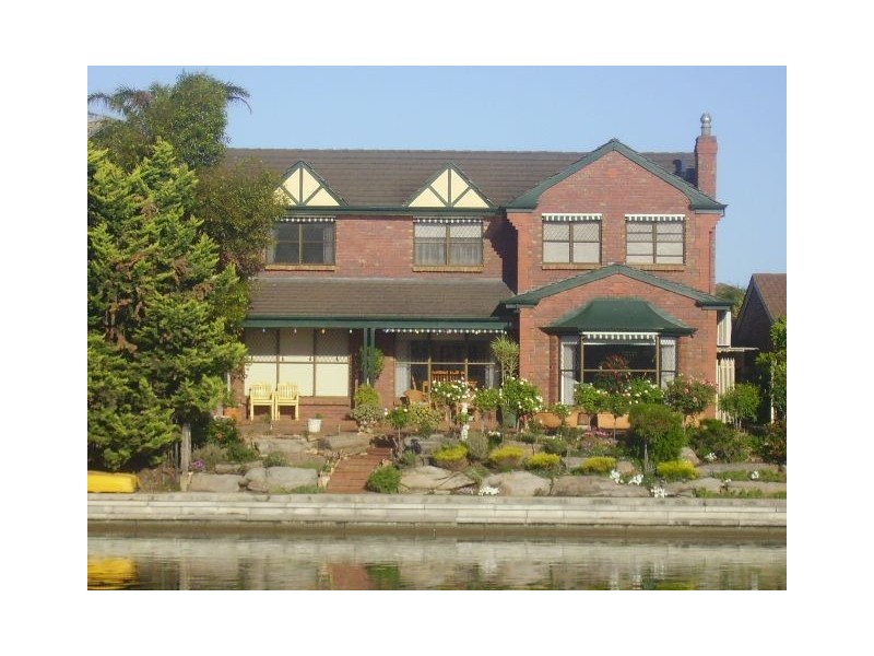 13 Waikiki Court, West Lakes SA 5021