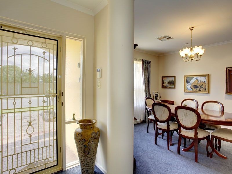 15 Fourth Avenue, Seaton SA 5023