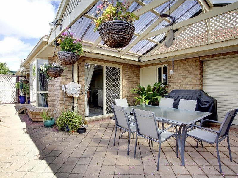 15 Fourth Avenue, Seaton SA 5023