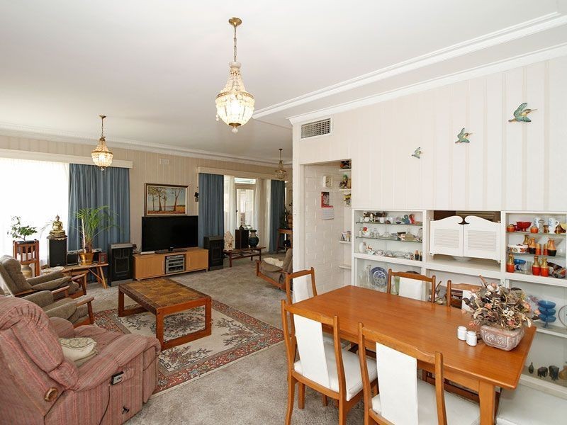 7 Surf Ave, West Beach SA 5024