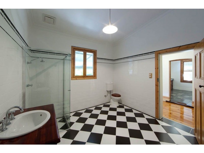 84 Mead Street, Birkenhead SA 5015