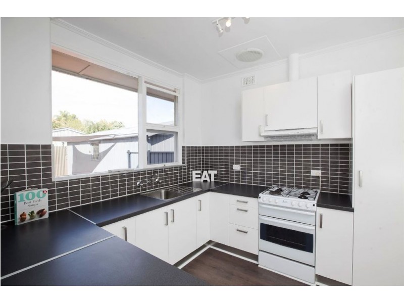 3 Andrew Avenue, Campbelltown SA 5074