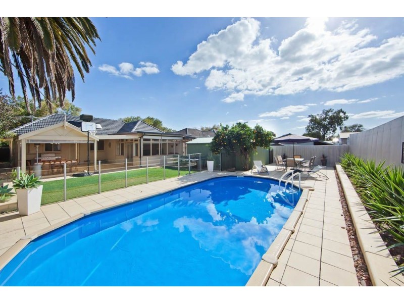 6 Rodgers Avenue, Henley Beach South SA 5022