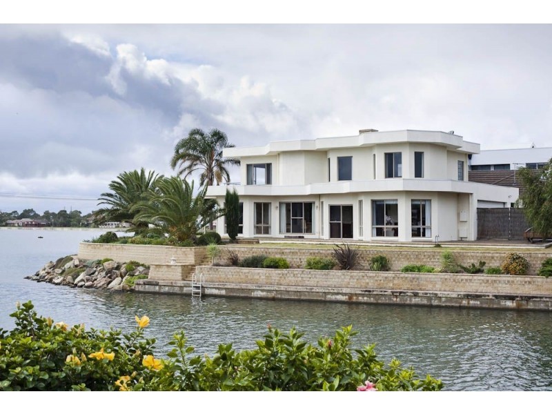 2 Collins Court, West Lakes SA 5021