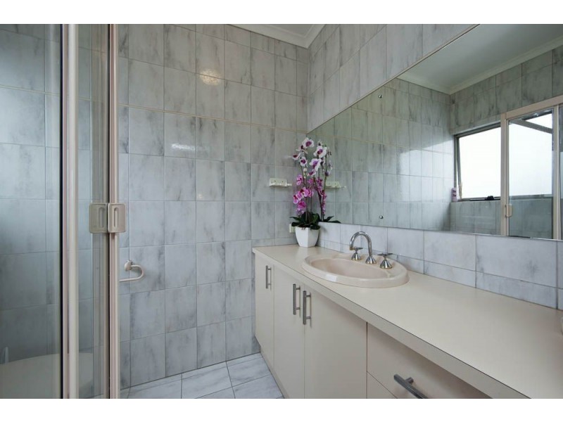 2 Collins Court, West Lakes SA 5021