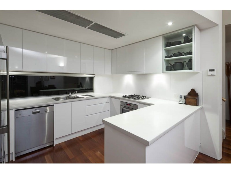 2a Lexington Road, Henley Beach South SA 5022