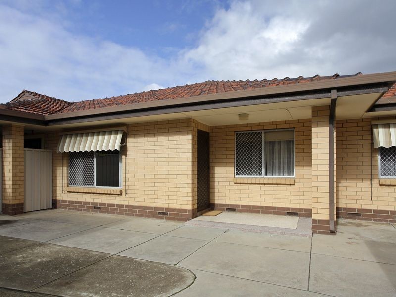 2/18 Military Road, West Beach SA 5024