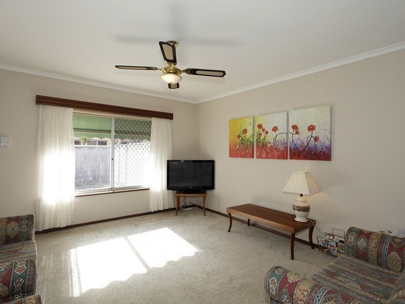 2/18 Military Road, West Beach SA 5024