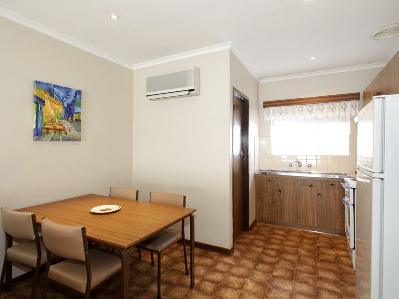 2/18 Military Road, West Beach SA 5024