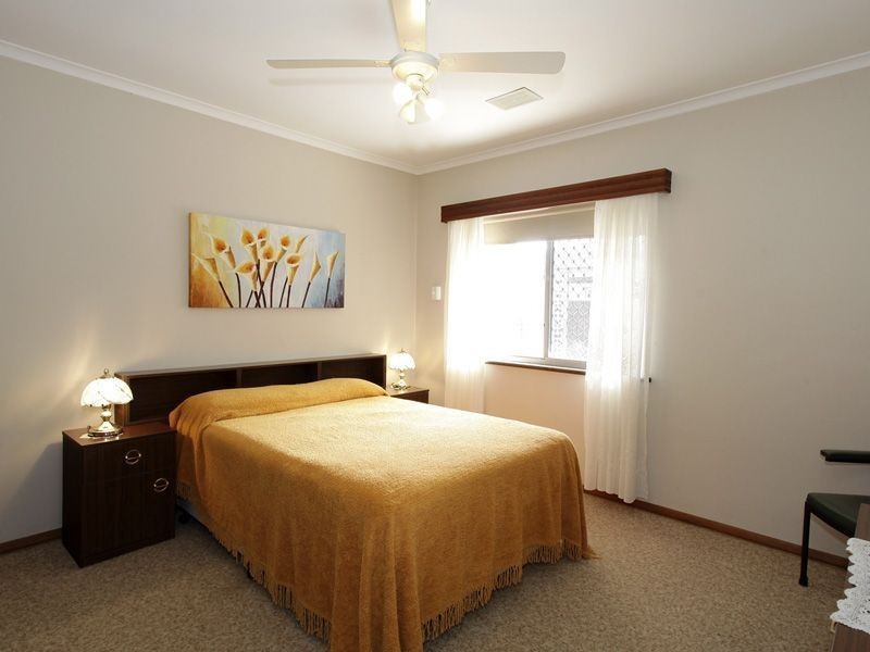 2/18 Military Road, West Beach SA 5024