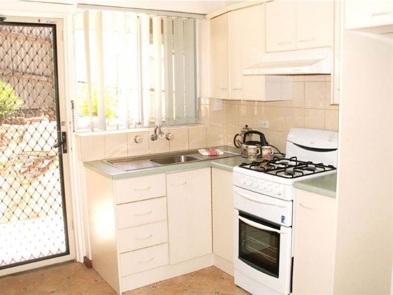 1/172 Seaview Road, Henley Beach South SA 5022