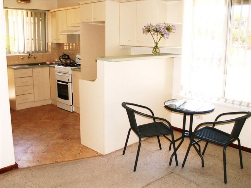 1/172 Seaview Road, Henley Beach South SA 5022