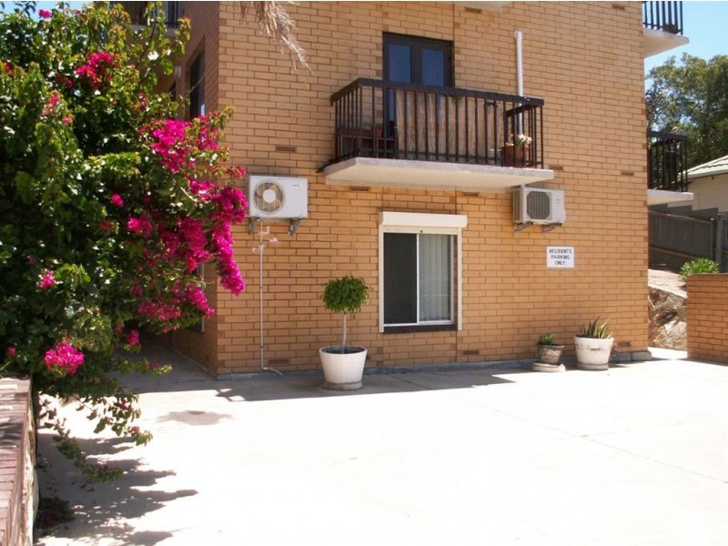 1/172 Seaview Road, Henley Beach South SA 5022