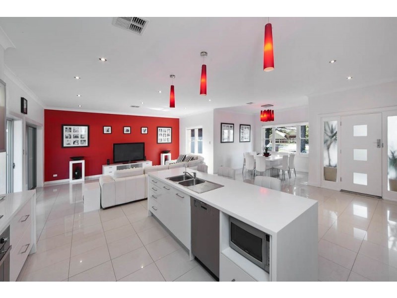 37 Jetty Street, Grange SA 5022