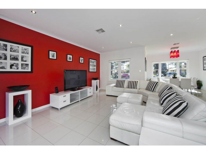 37 Jetty Street, Grange SA 5022