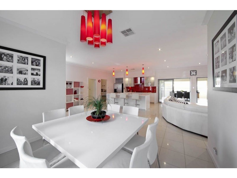 37 Jetty Street, Grange SA 5022