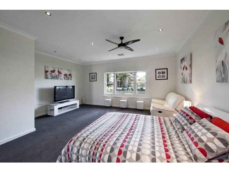 37 Jetty Street, Grange SA 5022