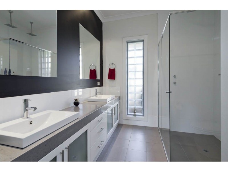 37 Jetty Street, Grange SA 5022