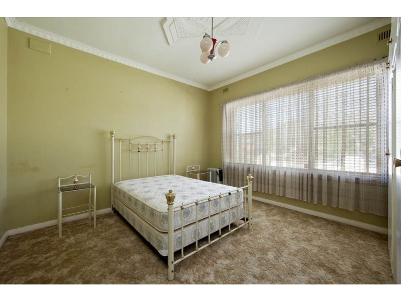 82 Beach Street, Grange SA 5022