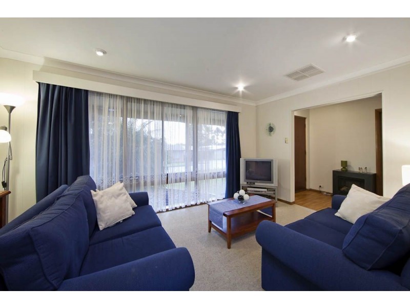 16 Albany Terrace, Valley View SA 5093