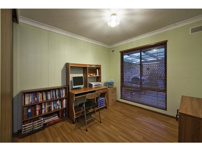 16 Albany Terrace, Valley View SA 5093