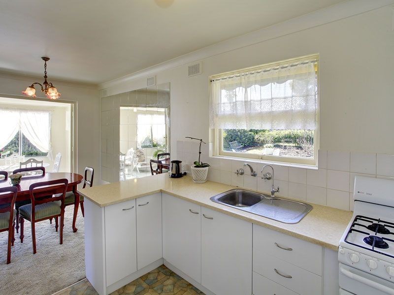 8 Gurner Terrace, Grange SA 5022