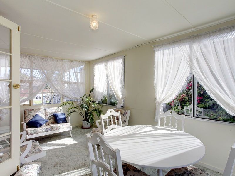 8 Gurner Terrace, Grange SA 5022