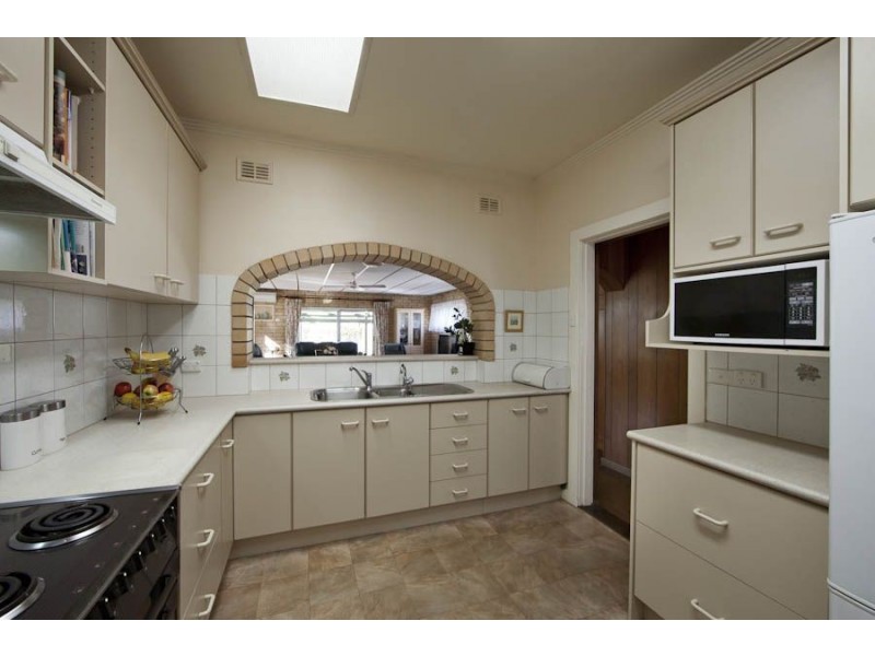 4 Swanwick Street, Henley Beach SA 5022