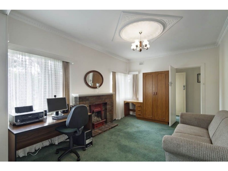 4 Swanwick Street, Henley Beach SA 5022